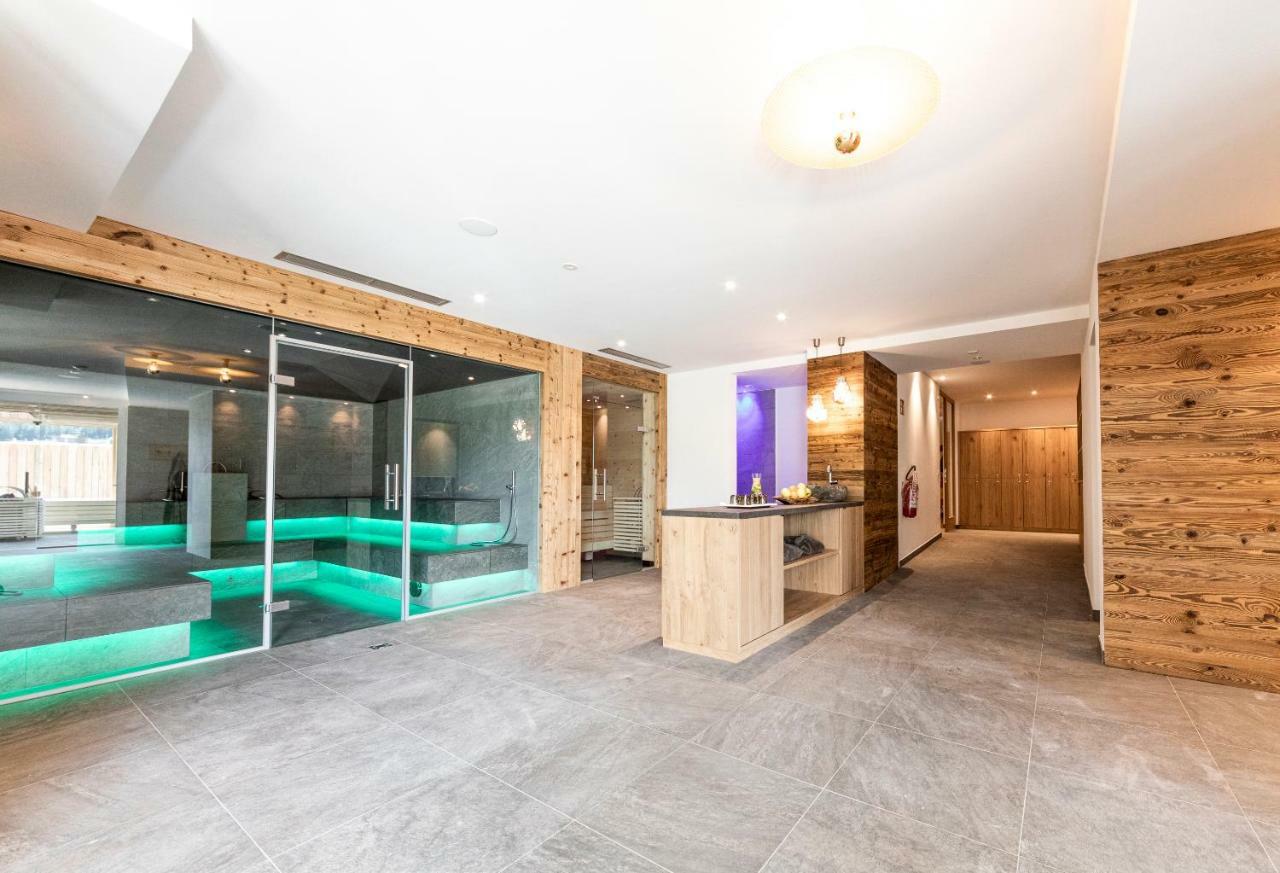 Hotel Rommisa 佩尔卡 外观 照片